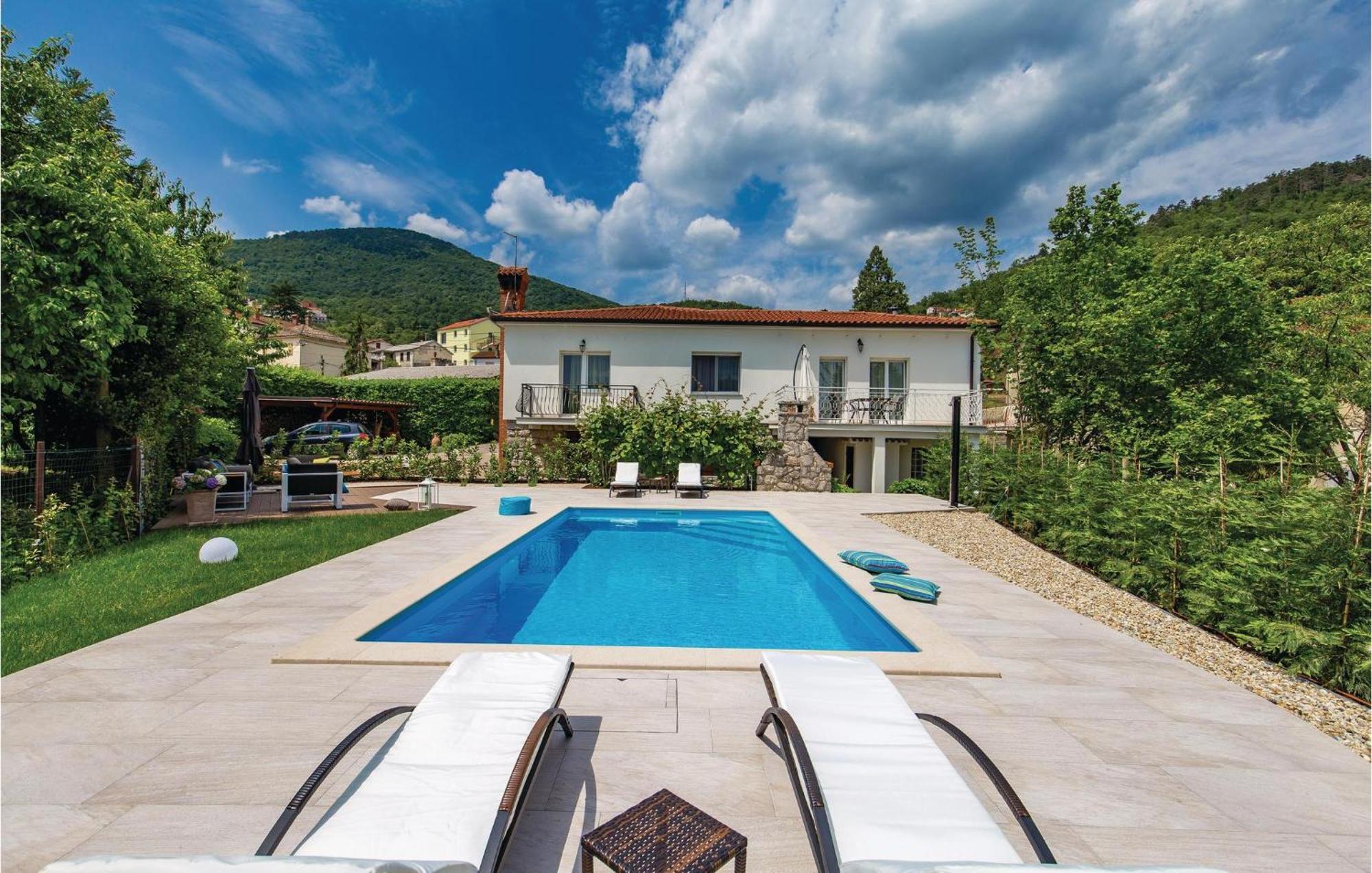 Lovely Home In Matulji With Outdoor Swimming Pool Экстерьер фото