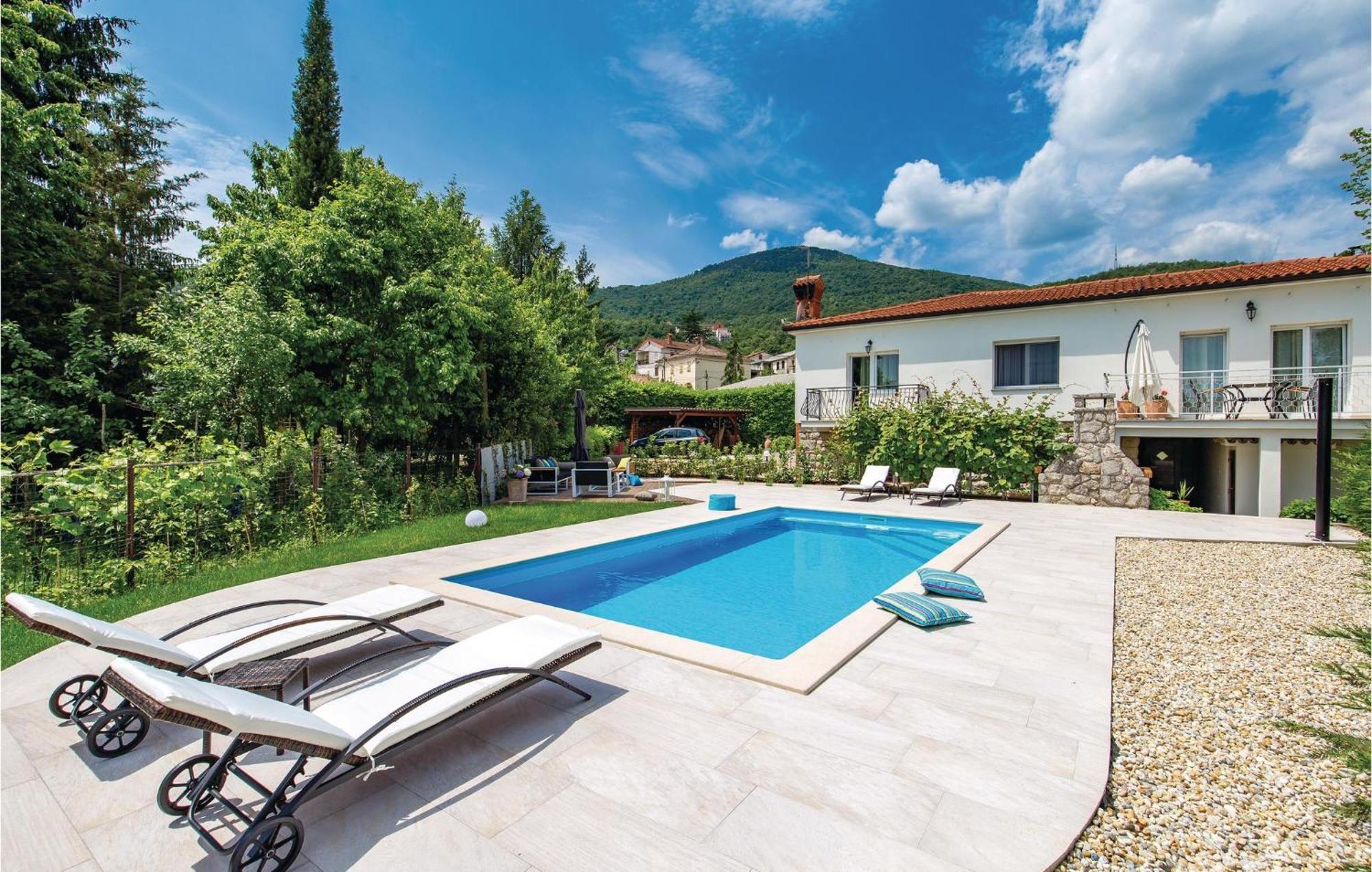 Lovely Home In Matulji With Outdoor Swimming Pool Экстерьер фото