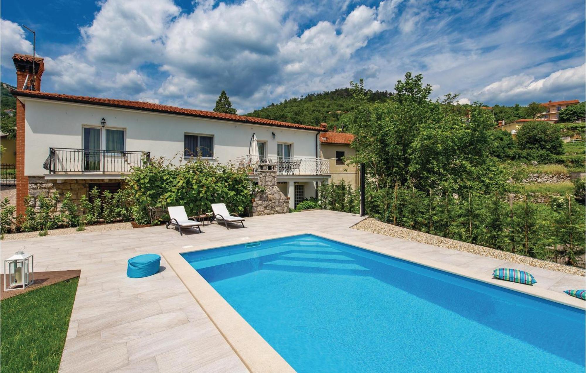 Lovely Home In Matulji With Outdoor Swimming Pool Экстерьер фото