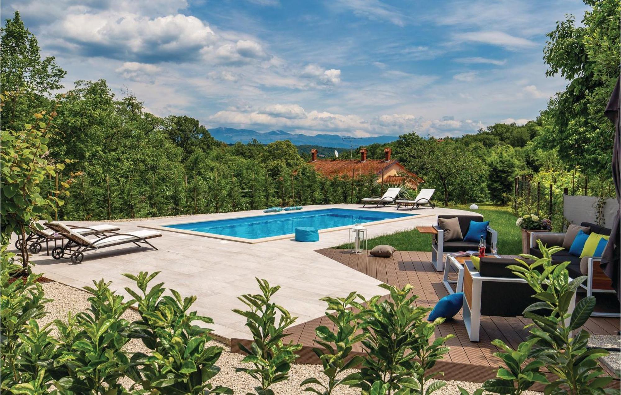 Lovely Home In Matulji With Outdoor Swimming Pool Экстерьер фото